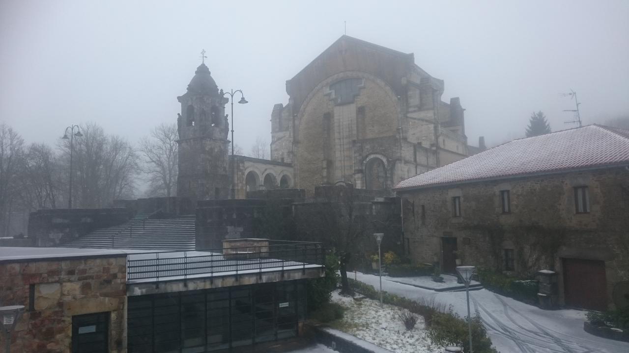 Hotel Santuario Urkiola - Lagunetxea Urquiola 외부 사진